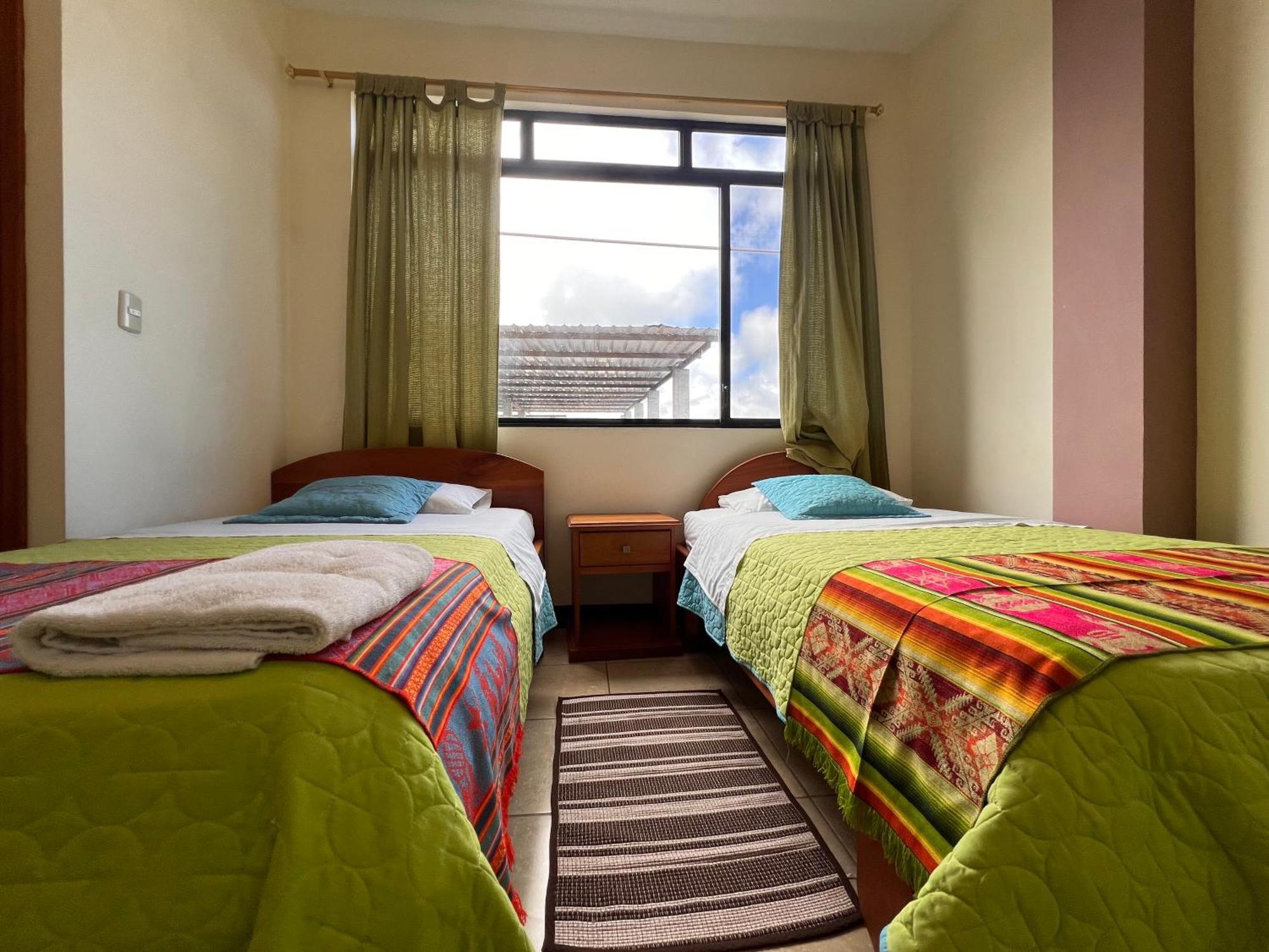 Hostal Casa Cascada ปูแอร์โตอาโยรา ภายนอก รูปภาพ