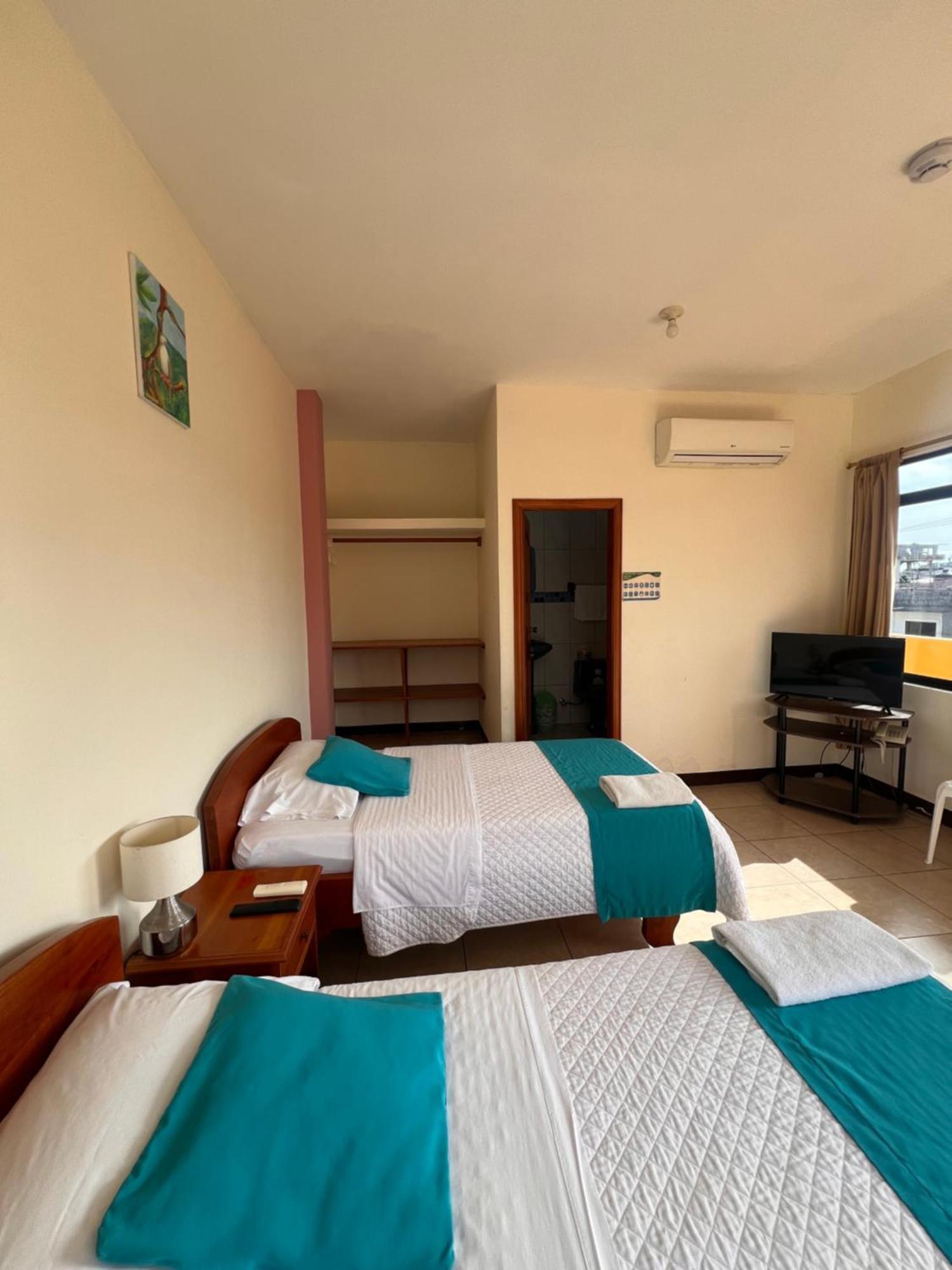 Hostal Casa Cascada ปูแอร์โตอาโยรา ภายนอก รูปภาพ