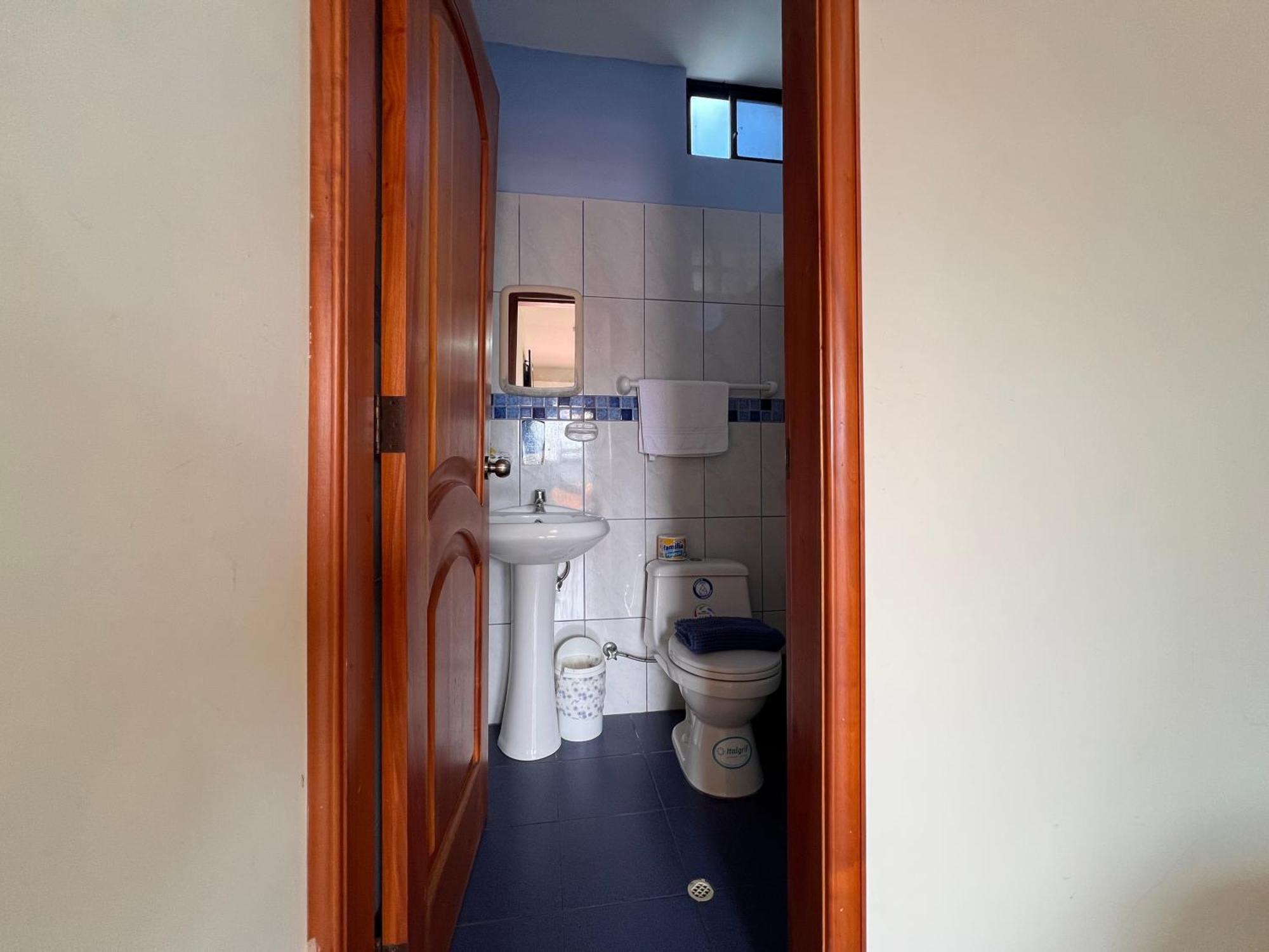 Hostal Casa Cascada ปูแอร์โตอาโยรา ภายนอก รูปภาพ