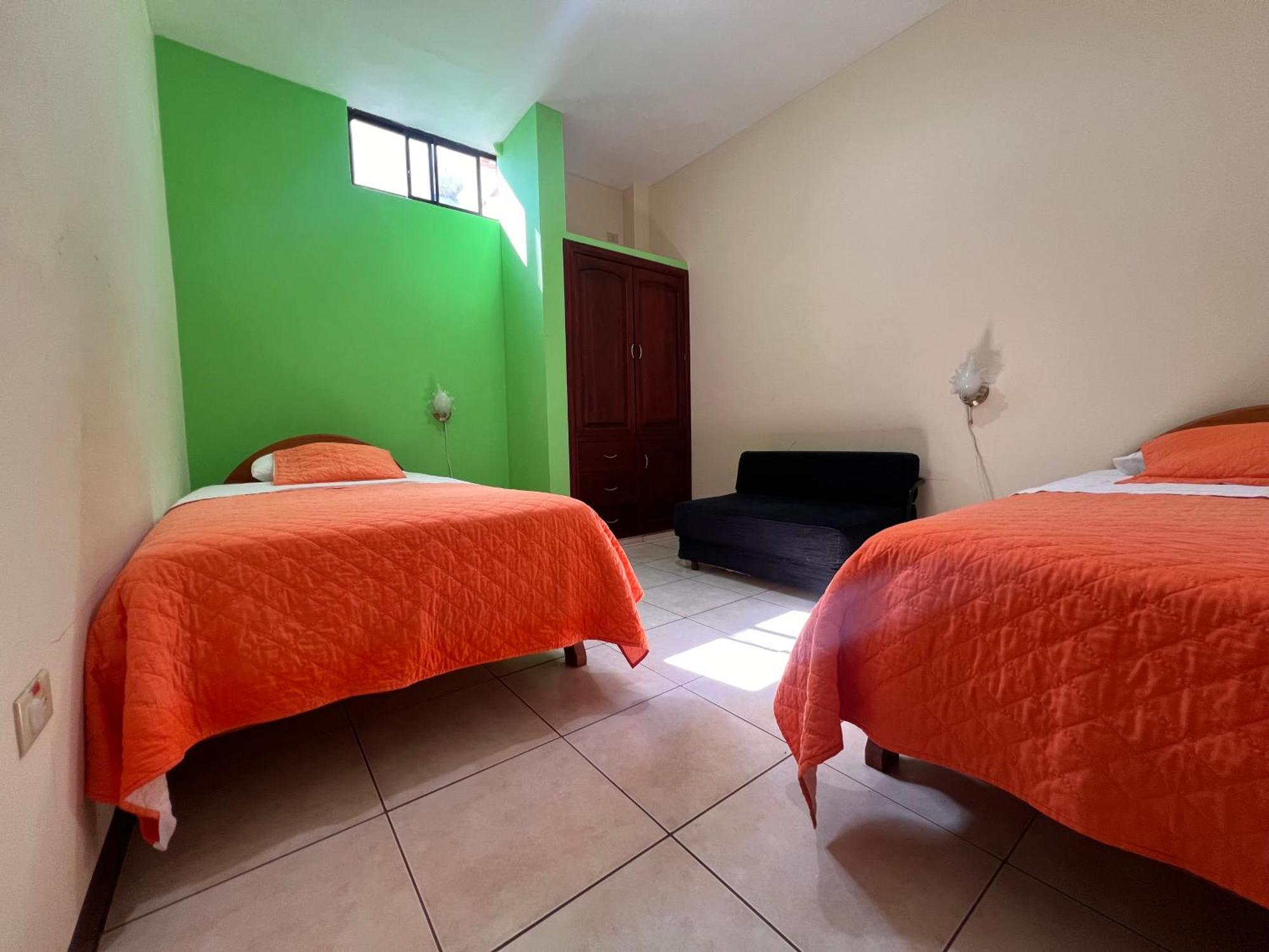 Hostal Casa Cascada ปูแอร์โตอาโยรา ภายนอก รูปภาพ