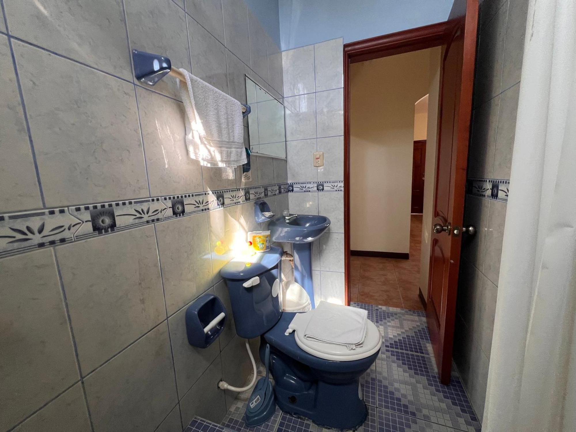 Hostal Casa Cascada ปูแอร์โตอาโยรา ภายนอก รูปภาพ