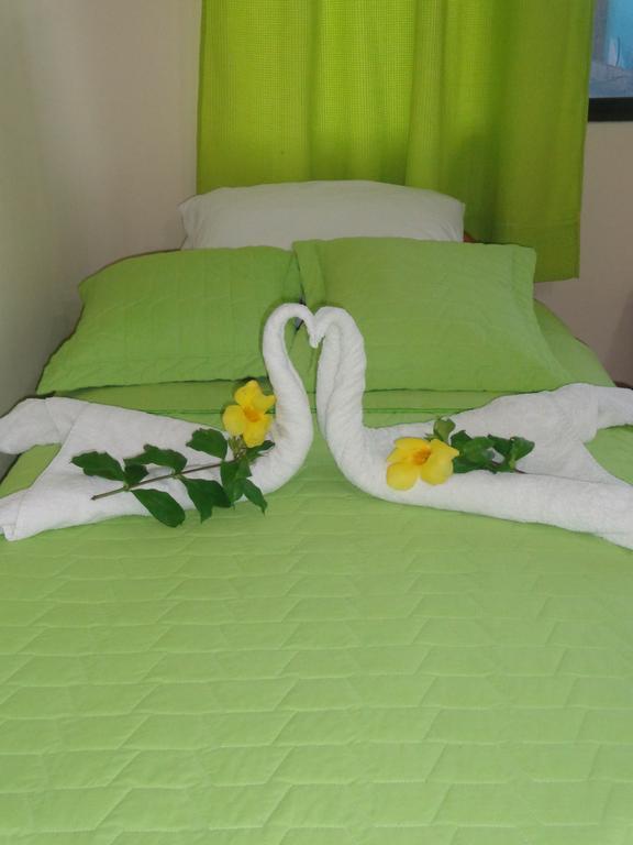 Hostal Casa Cascada ปูแอร์โตอาโยรา ภายนอก รูปภาพ